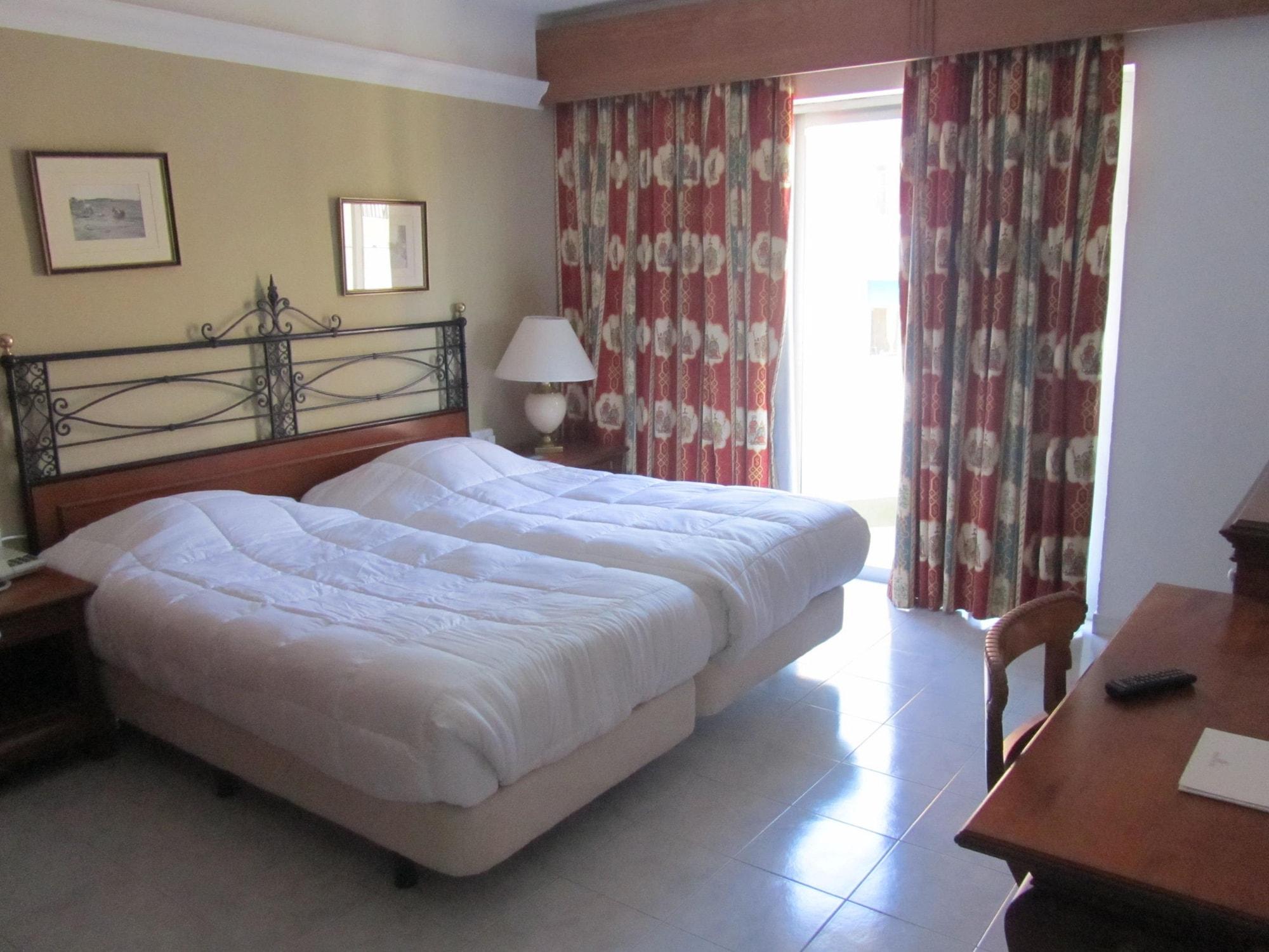 Topaz Hotel St. Paul's Bay Bilik gambar